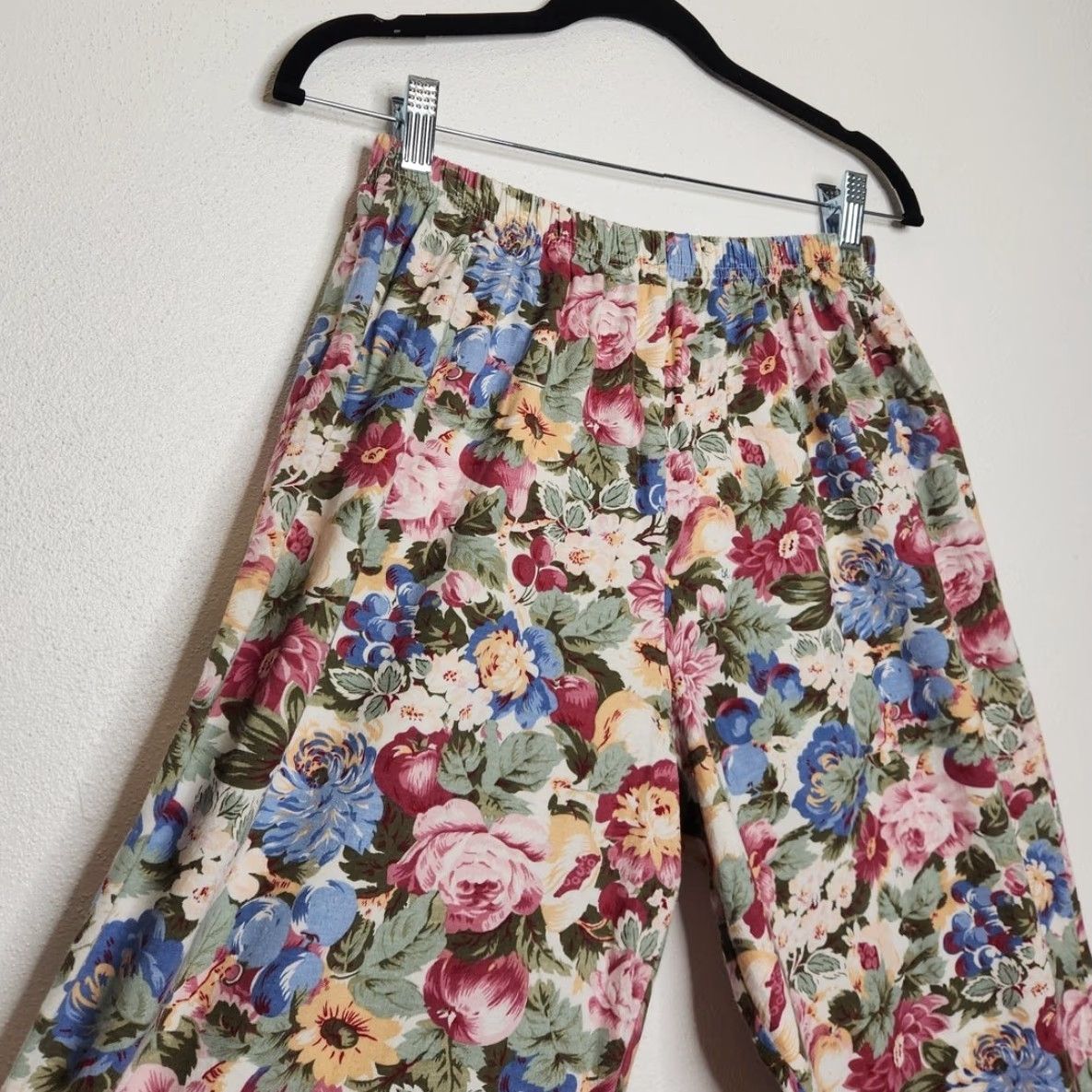 Vintage VINTAGE Floral Stretch Elastic Pants Sweats Bottoms One Size Women Size 42" / US 20 - 3 Thumbnail