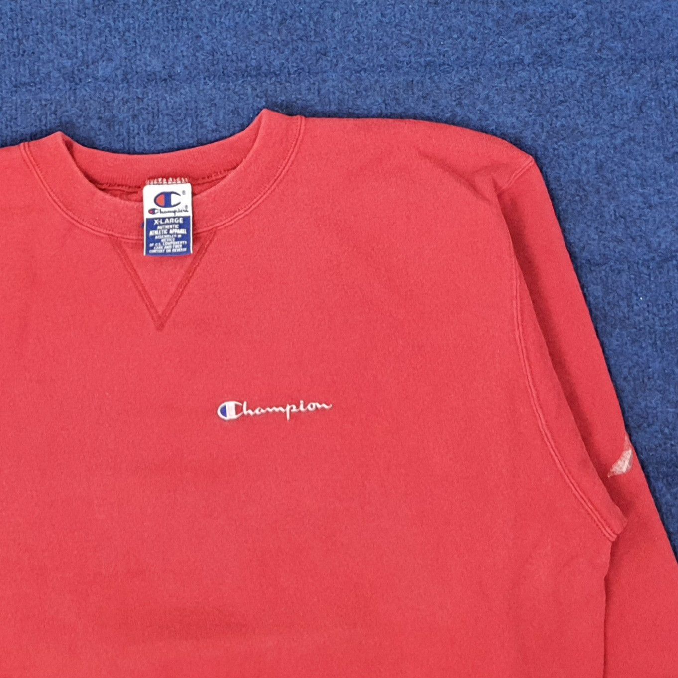 Champion Vintage Champion Small Embroidery Logo Sweatshirt C248N12 Size US XL / EU 56 / 4 - 2 Thumbnail