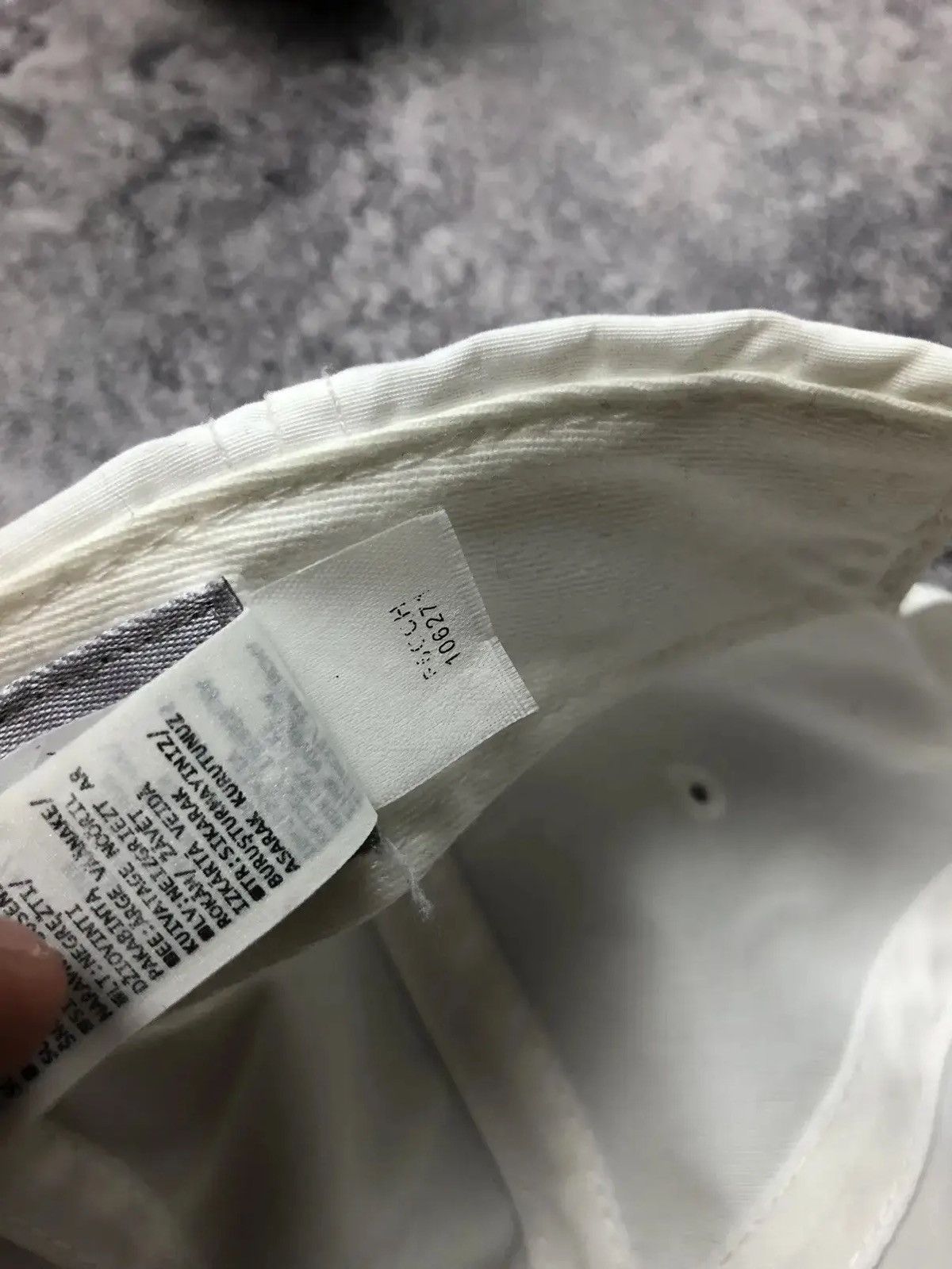 Nike NIKE Vintage 2000s Mini Metal Swoosh Streetwear White Cap Size ONE SIZE - 8 Thumbnail