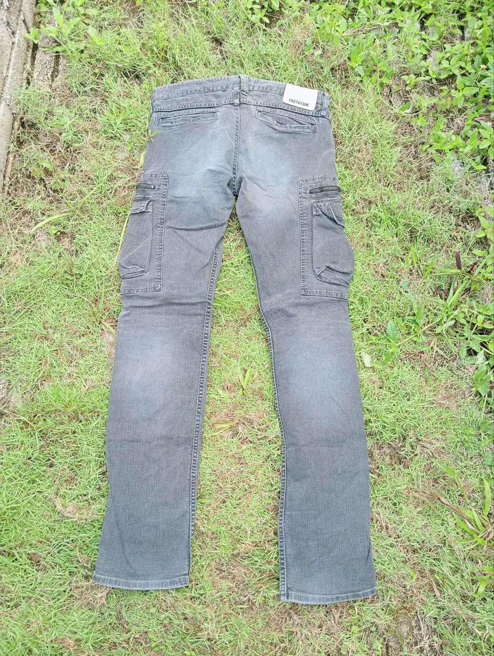 FACTOTUM JAPANESE FACTOTUM MULTIPOCKET CARGO JEANS PANTS Size US 31 - 11 Thumbnail