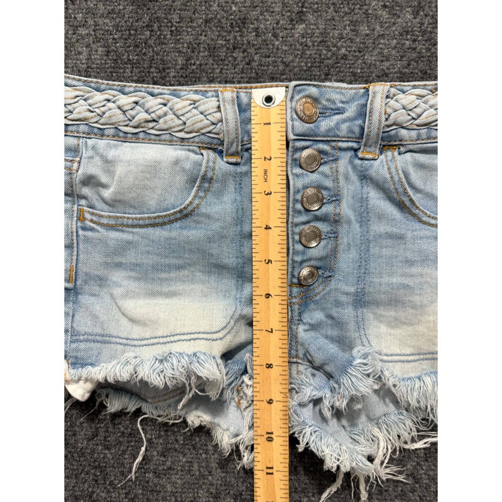 American Eagle Outfitters VINTAGE American Eagle Shorties Women's 2 Light Blue Booty Braided Waist Hi Rise Casual Denim 2010s Womens Shorts Size US 4.5 / IT 34.5 - 4 Thumbnail