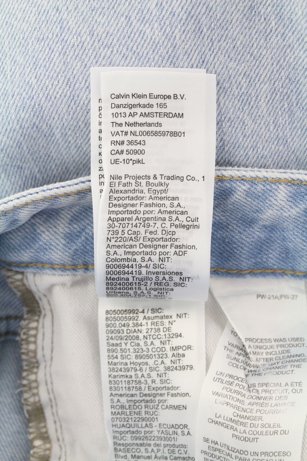 Calvin Klein 90S STRAIGHT W29 Light Blue Washed Zip Fly Denim 85297 Size US 29 - 10 Thumbnail