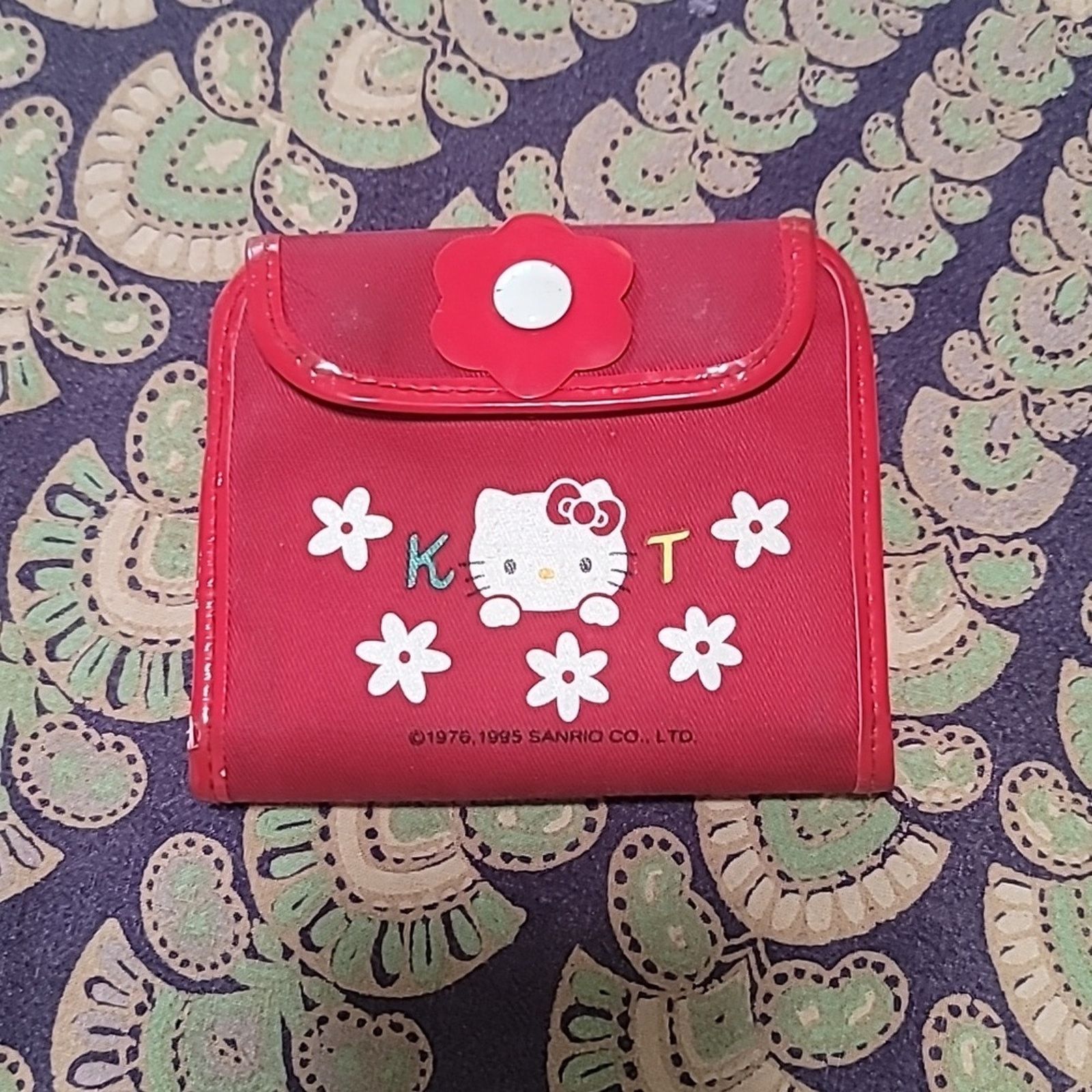 Santa Rosa Original 1990s Sanrio Hello Kitty Wallet Made in Japan Size ONE SIZE - 1 Thumbnail