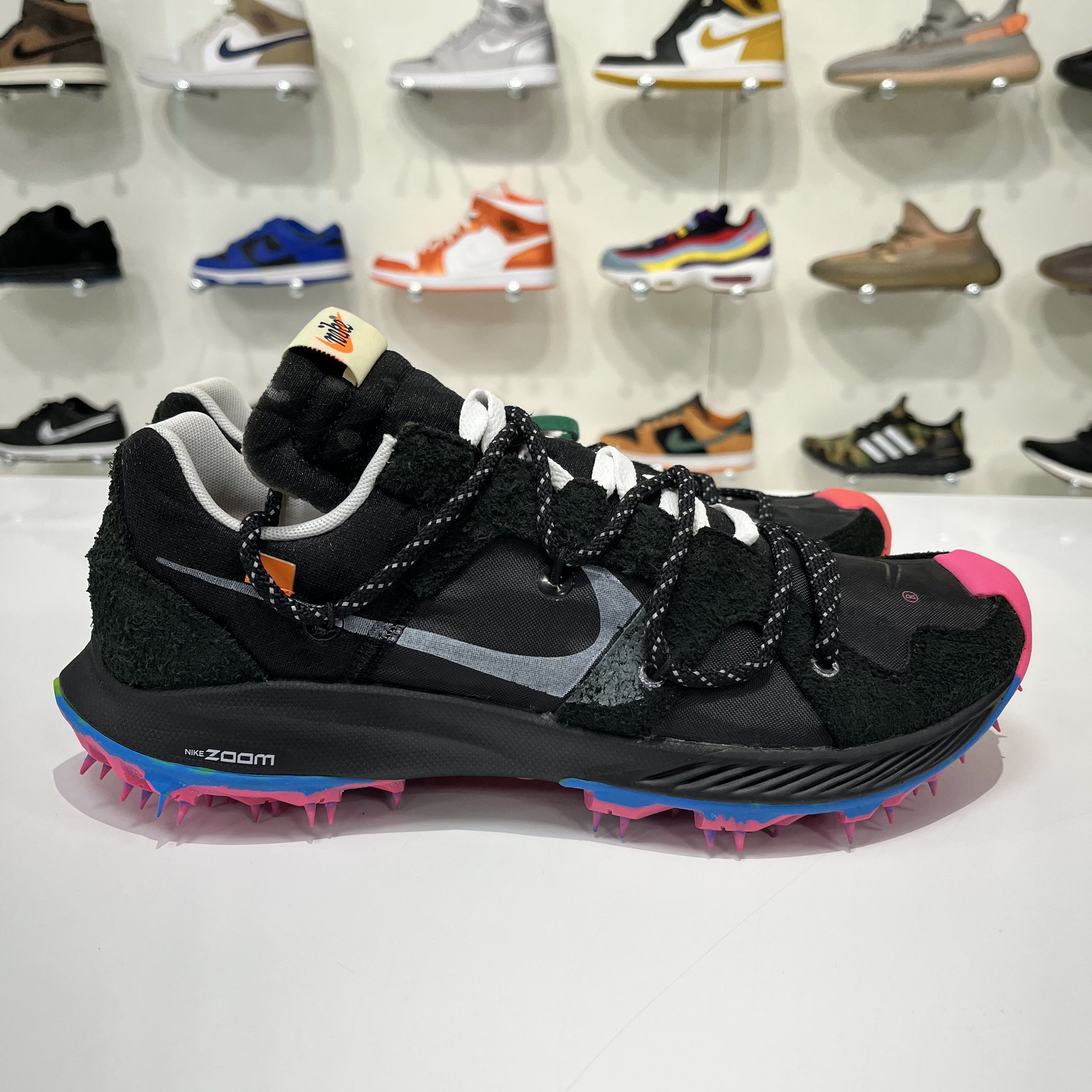 Nike × Off-White Nike Zoom Terra Kiger 5 x Off-White Black (W) Size US 10 / IT 40 - 7 Thumbnail