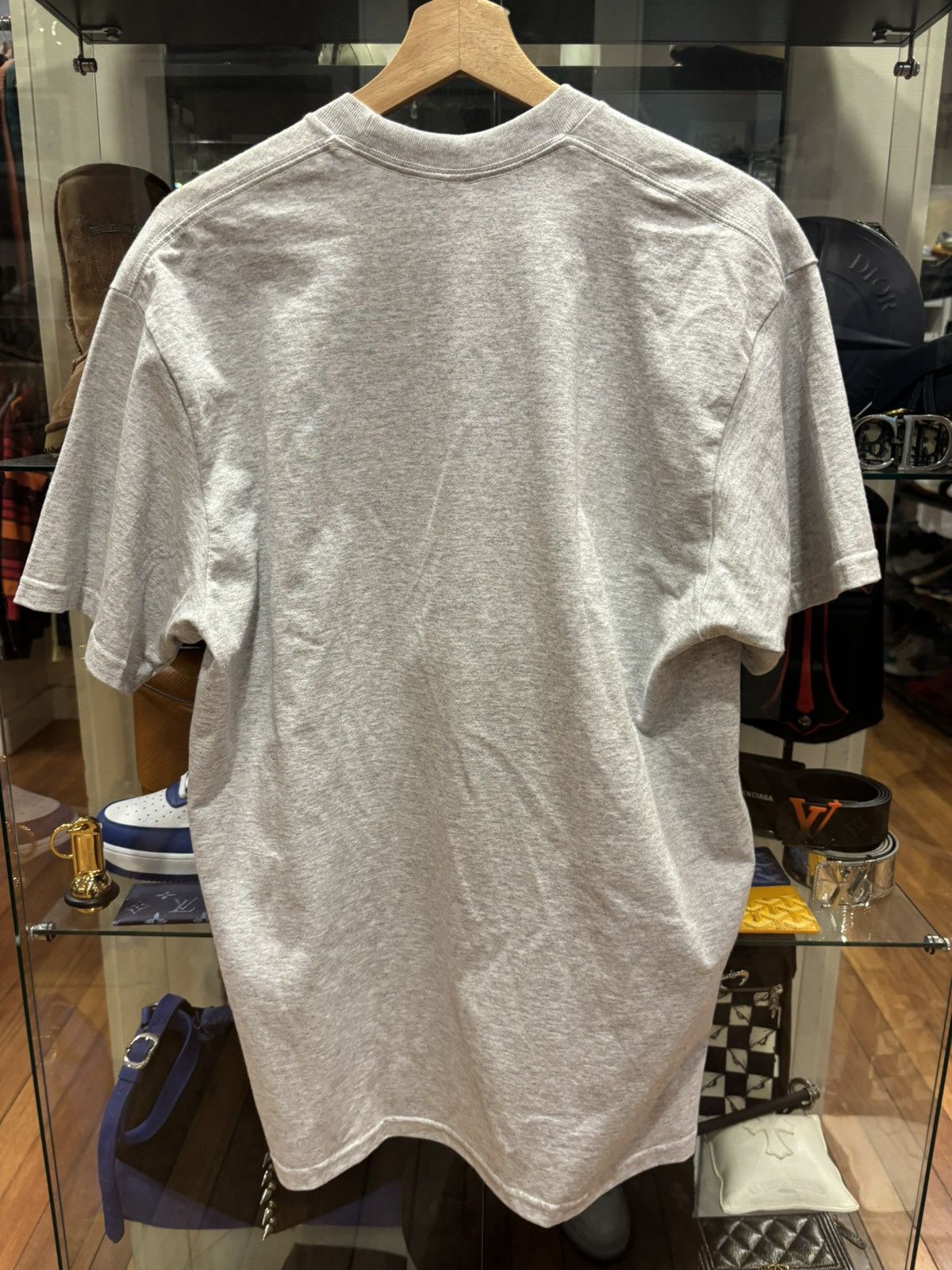 Supreme Supreme Knuckles Tee Size US L / EU 52-54 / 3 - 3 Thumbnail