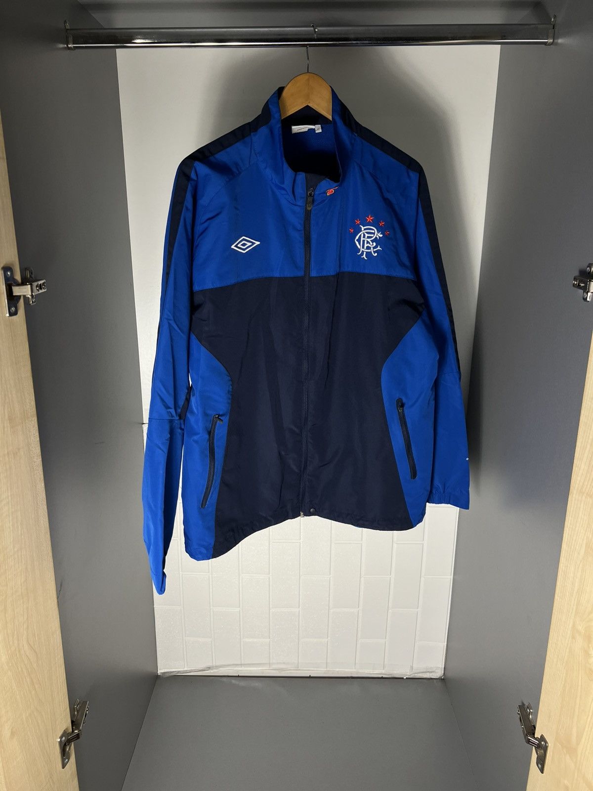 Umbro VINTAGE UMBRO FC RANGERS SCOTLAND SOCCER JERSEY RETRO Y2K Size US XL / EU 56 / 4 - 6 Thumbnail