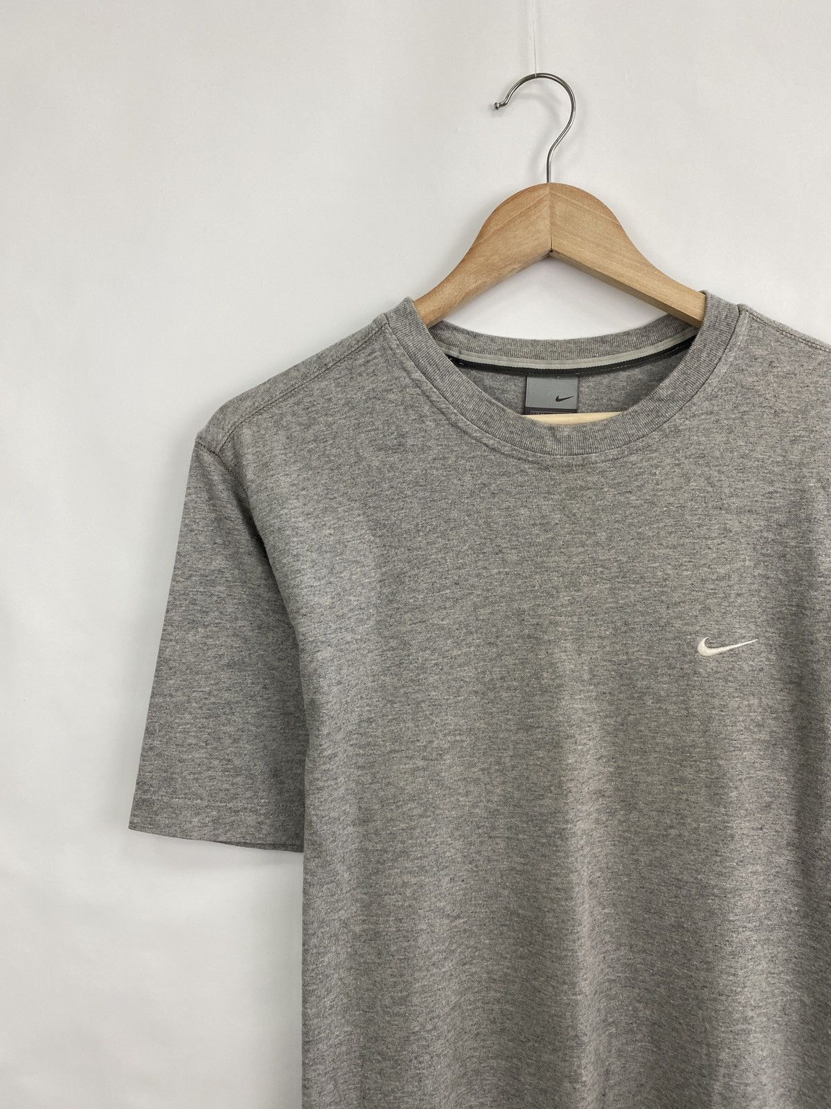 Nike × Vintage 🇺🇸 Vintage 90s Nike T-Shirt Y2K Retro Rare Hype Size US M / EU 48-50 / 2 - 2 Thumbnail