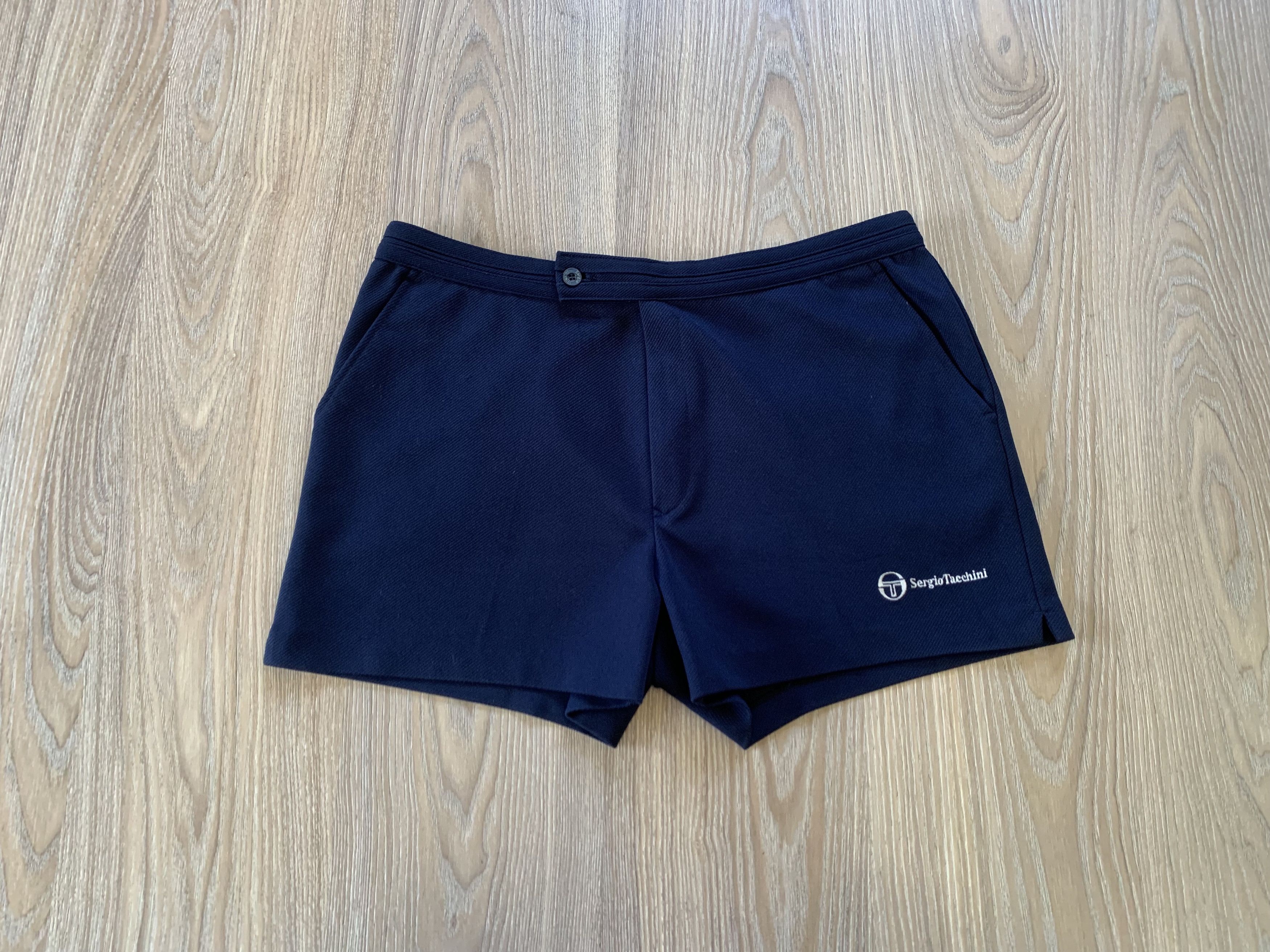 Sergio Tacchini Rare Sergio Tacchini Men's Vintage Navy Blue Shorts 80s Size US 34 / EU 50 - 1 Thumbnail