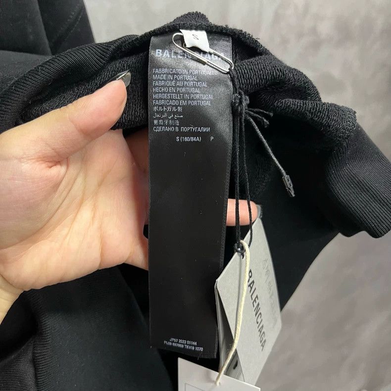 Balenciaga Balenciaga Black monogrammed logo embroidered crew neck lo Size US S / EU 44-46 / 1 - 3 Thumbnail