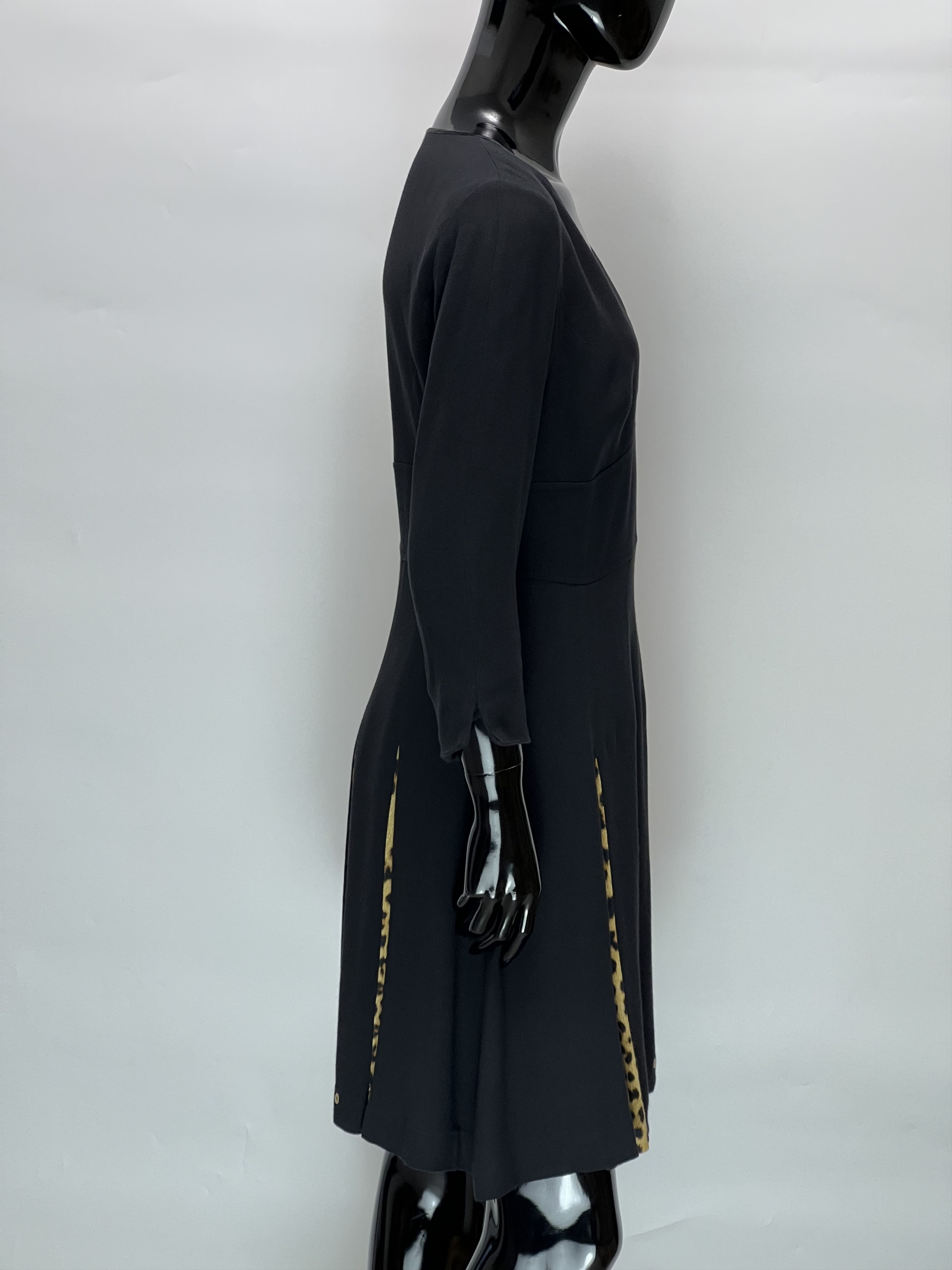 Cavalli Class Cavalli Class 3/4 Sleeve V-Neck Pleated Dress Leopard Print Size M / US 6-8 / IT 42-44 - 2 Thumbnail