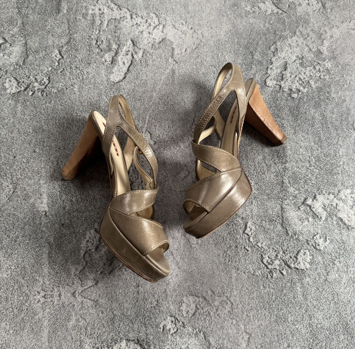 Prada Prada 38size sandals high heels shoes luxury old money 00s Size US 8 / IT 38 - 10 Thumbnail