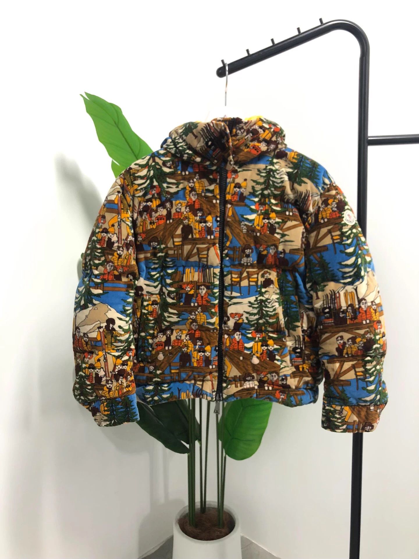 Moncler Portrait Print Puffer Jacket 0