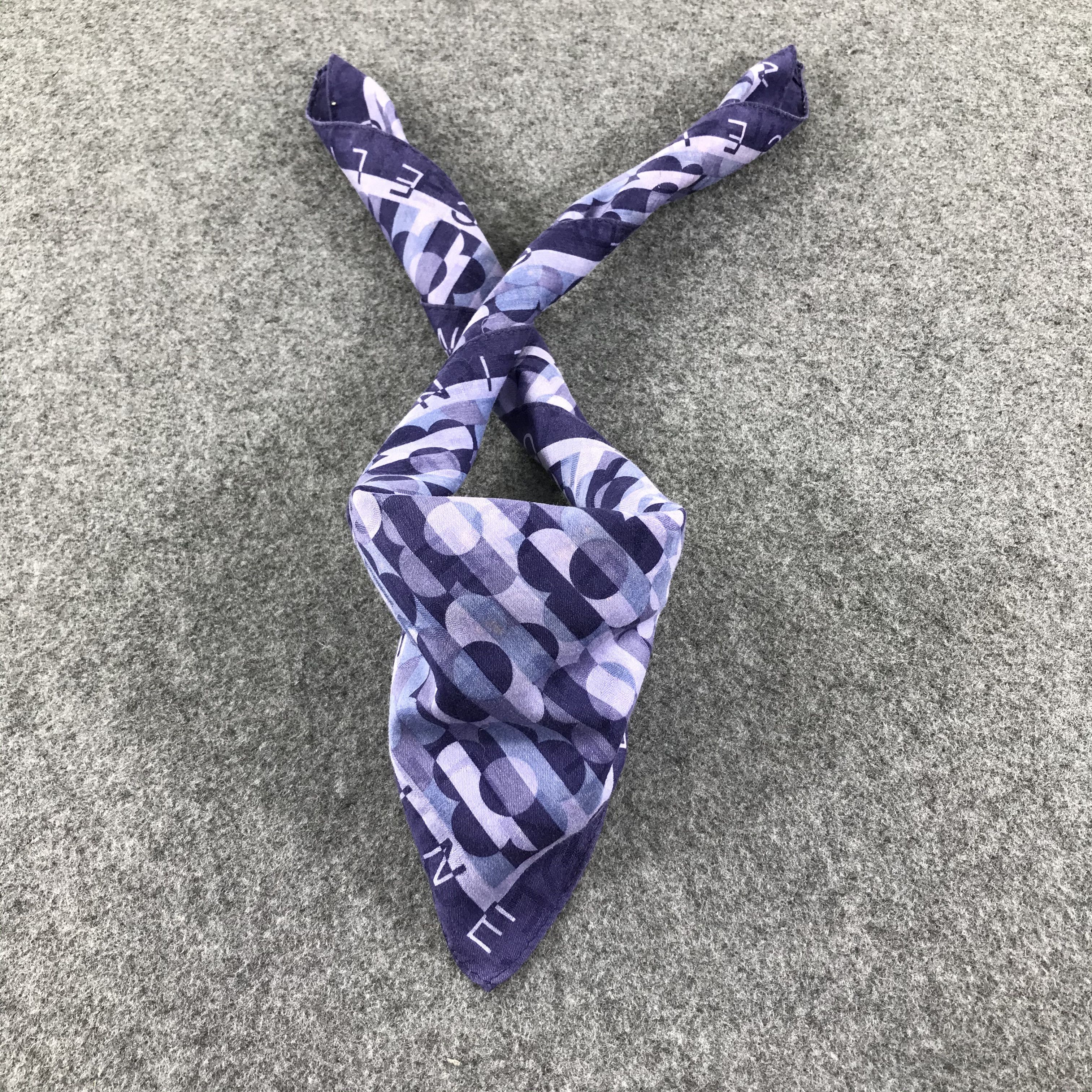 Celine Celine Floral Handkerchief Neckerchief Bandana H376 Size ONE SIZE - 2 Thumbnail