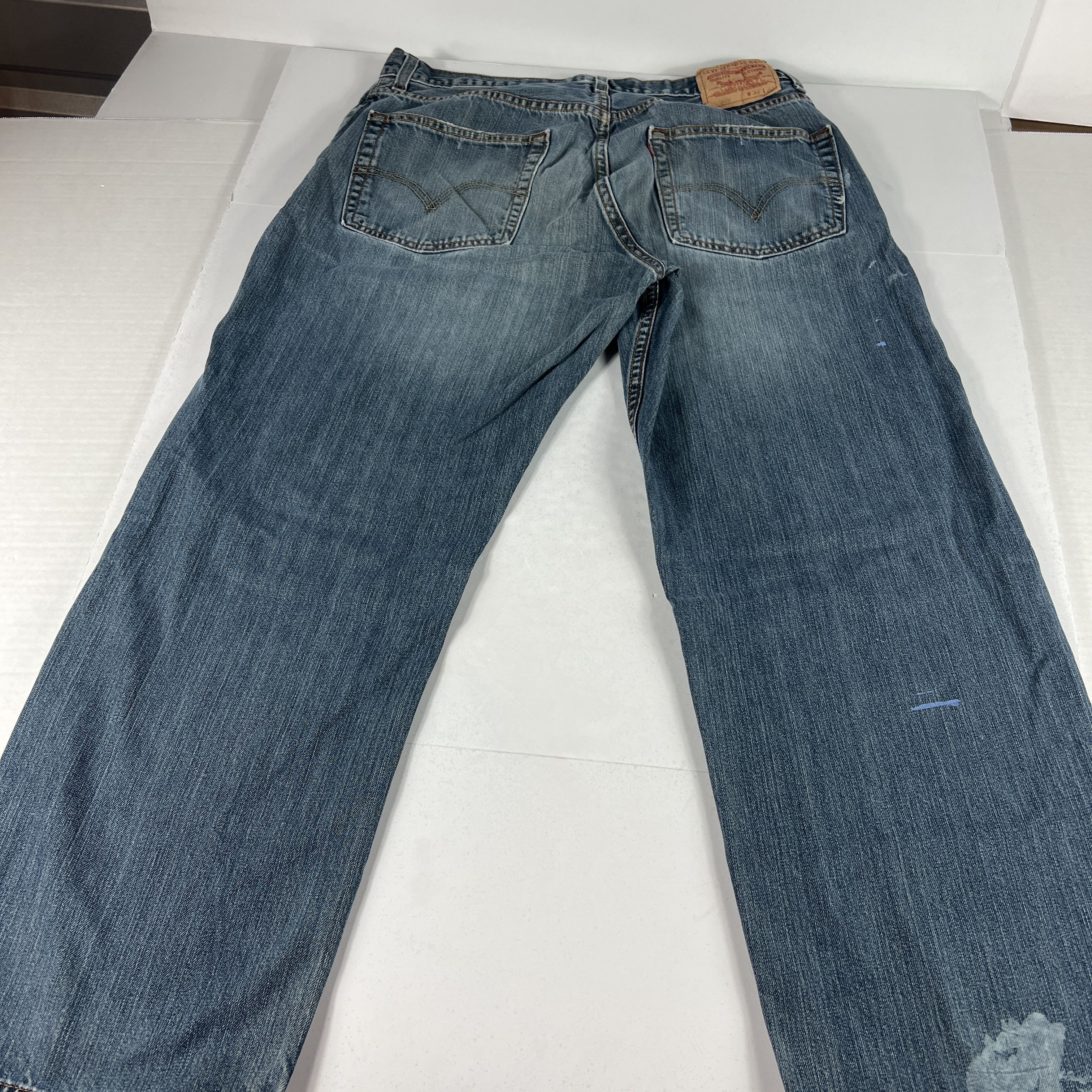 Levi's Y2K Levi's Jean 569 Loose Straight Blue Faded Thrashed Denim Size US 34 / EU 50 - 13 Thumbnail