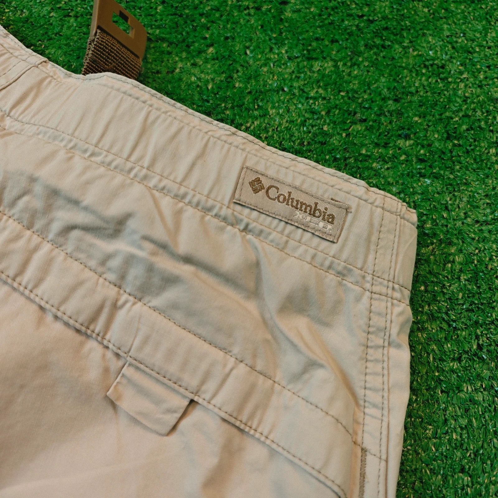 Columbia Columbia shorts mens 28 beige straight slash pocket utility Size US 28 / EU 44 - 5 Thumbnail