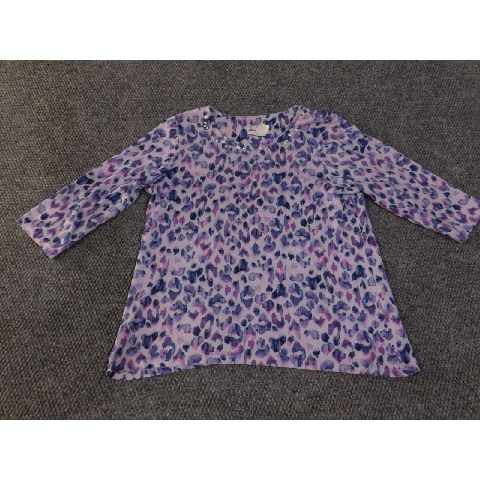 Vintage Alfred Dunner Shirt Womens Small Purple Geometric Rhinestone Embellished Scoop Blouse Knit Size S / US 4 / IT 40 - 6 Thumbnail