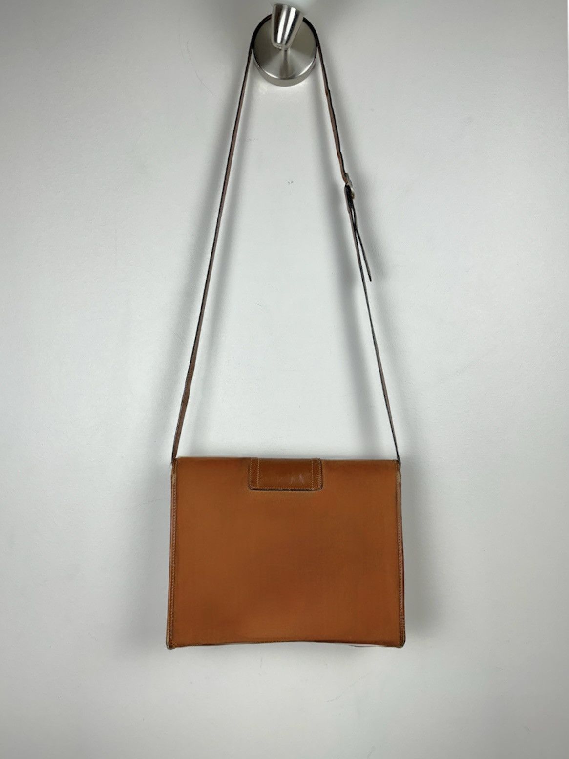 Leather × Yves Saint Laurent Leather bag Yves Saint Laurent original casual luxury item Size ONE SIZE - 4 Thumbnail