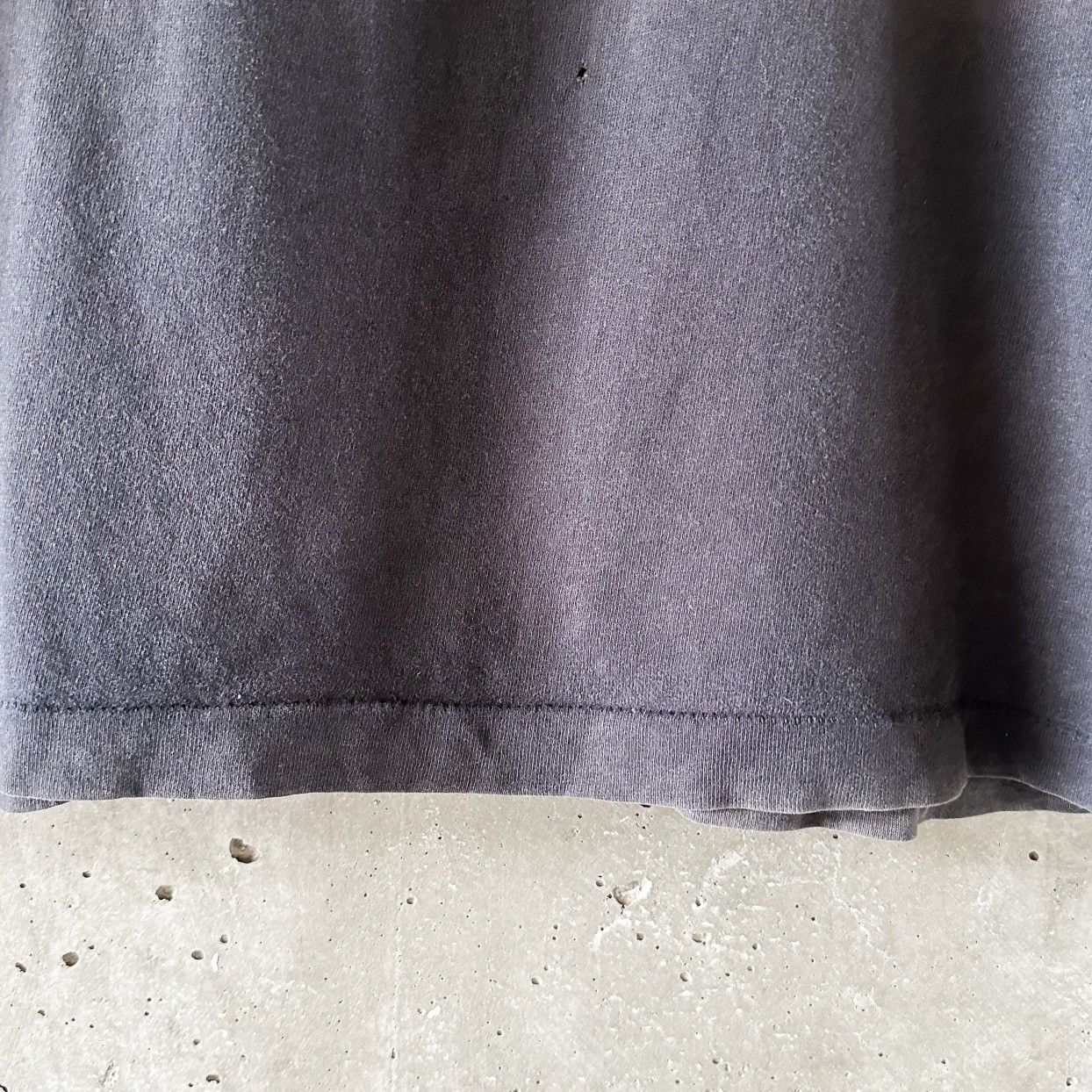 Band Tees 90’s THRASHED Sun Faded Tongue World Tour Sleeveless Shirt Size US XL / EU 56 / 4 - 5 Thumbnail