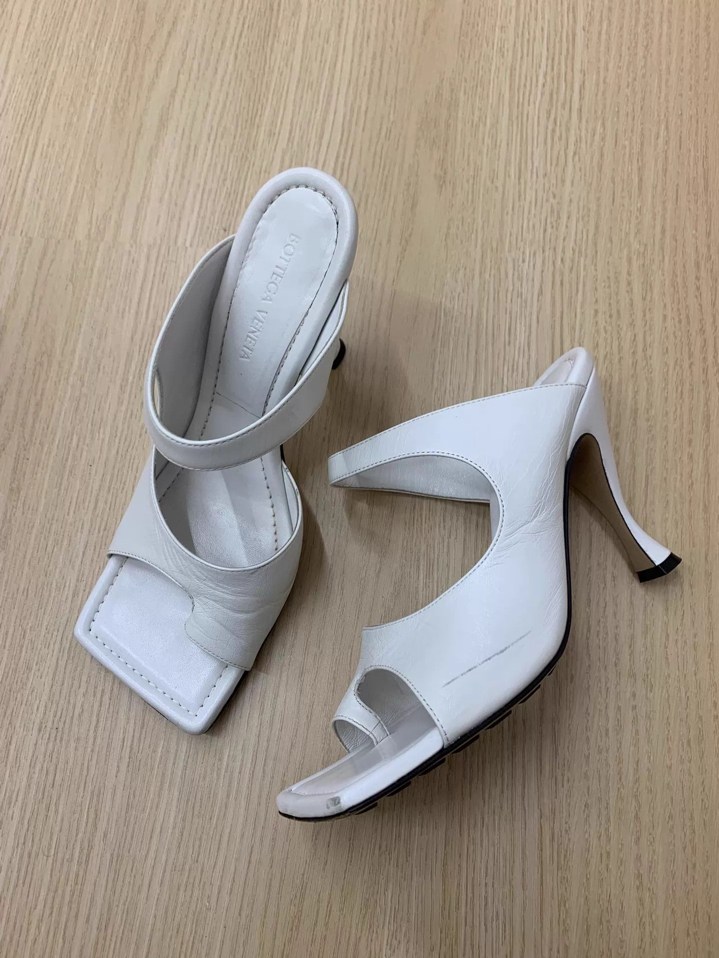 Bottega Veneta BV Waxed Leather White Open-Toe High-Heel Slippers 38 New Size US 7.5 / IT 37.5 - 2 Thumbnail