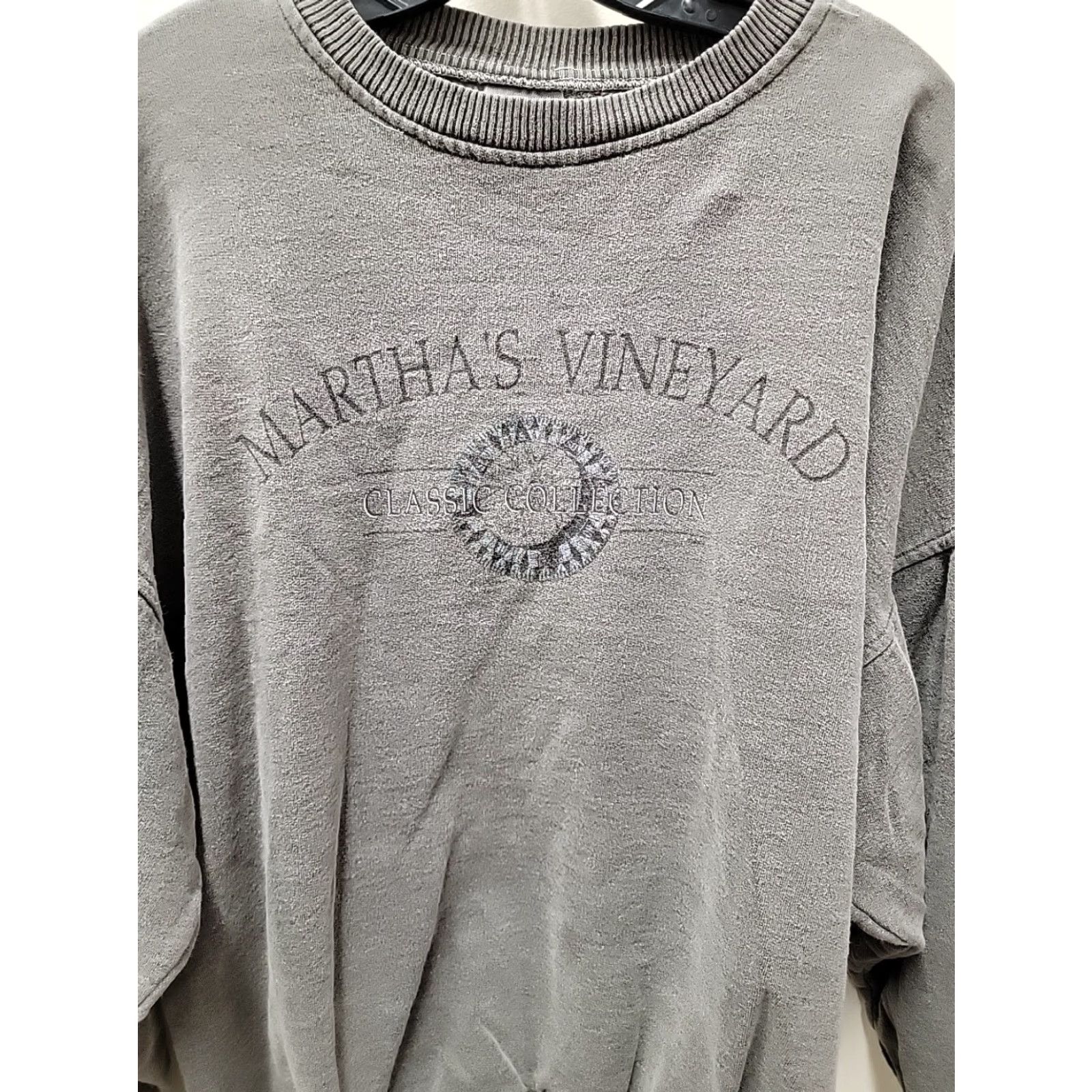 Vintage VINTAGE Jomi Sportswear Sweatshirt Mens L Crew Neck Gray Graphic Print USA City Patriotic 26.5 Chest 26.5 Length Pullover Distressed Size US L / EU 52-54 / 3 - 2 Thumbnail