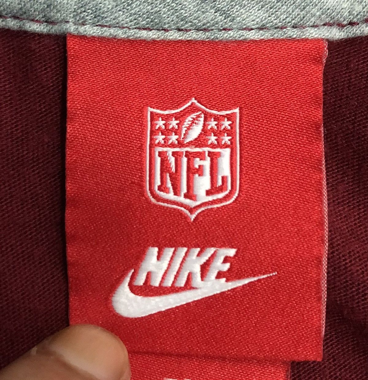 Nike Vintage Nike NFL HOGS T-Shirt Size US XL / EU 56 / 4 - 10 Thumbnail
