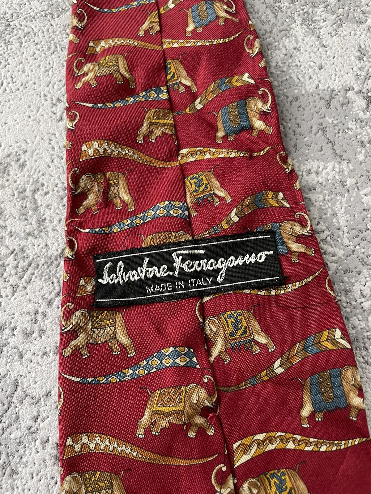 Salvatore Ferragamo × Vintage Vintage Salvatore Ferragamo Elephant Print Silk Ties Size ONE SIZE - 6 Thumbnail
