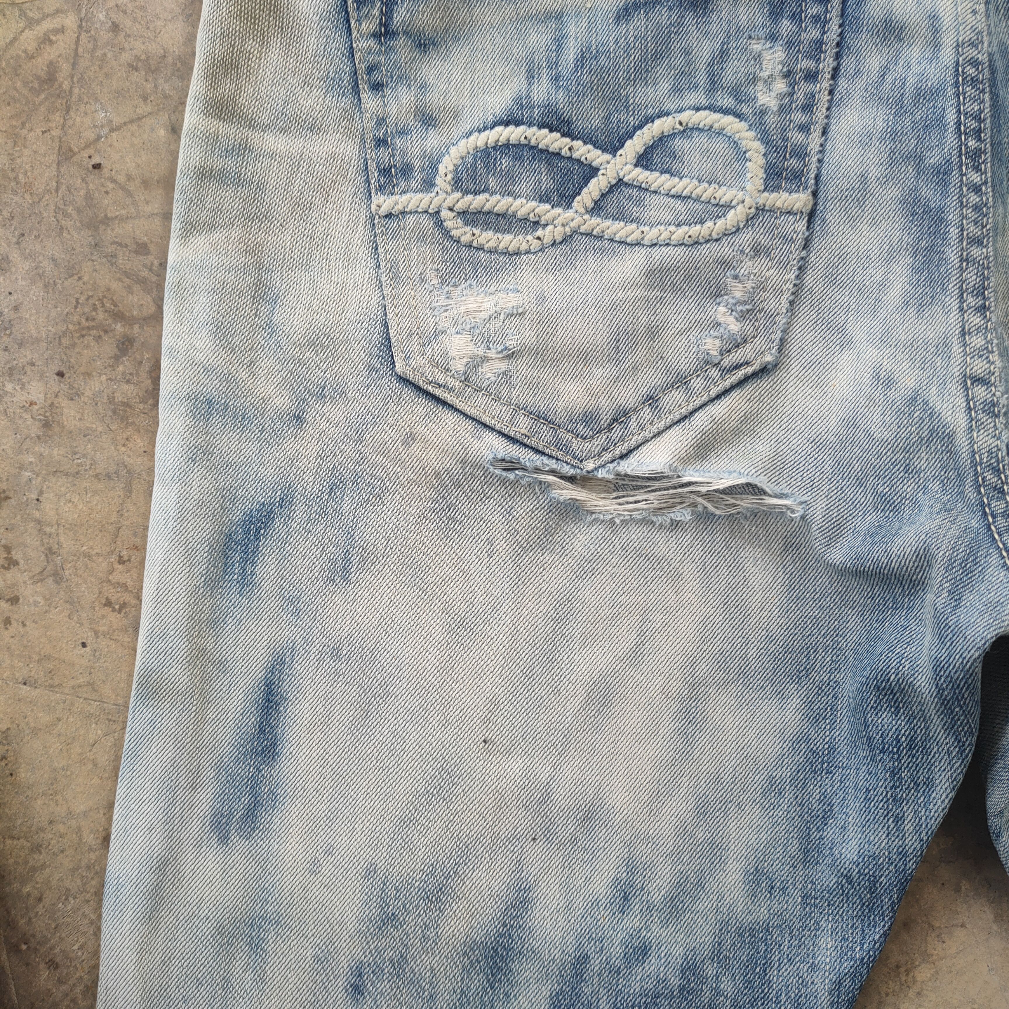 Japanese Brand W33 VINTAGE JAPANESE FADED WASH DISTRESSED JEANS PANTS Size US 33 - 13 Thumbnail