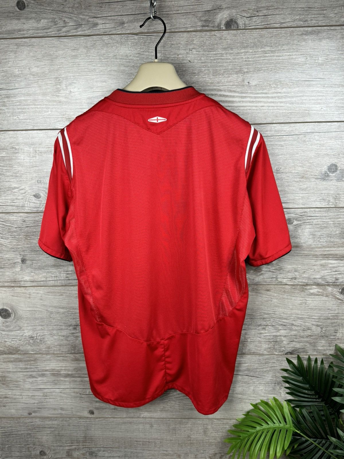 Umbro × Vintage Umbro England 🏴󠁧󠁢󠁥󠁮󠁧󠁿 2004 2006 soccer jersey size L Size US L / EU 52-54 / 3 - 17 Thumbnail