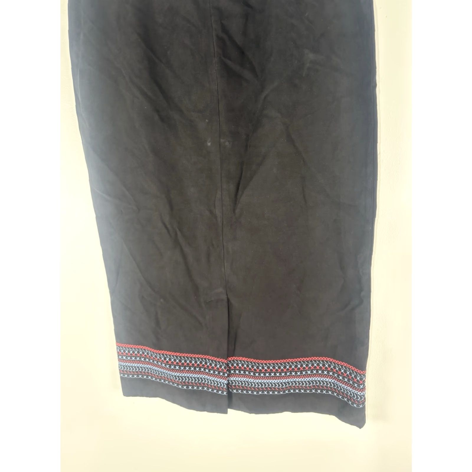 Vintage Vintage Petite Sophisticate Black Embroidered Maxi Skirt Womens Size 8 Hong Kong Size 30" / US 8 / IT 44 - 6 Thumbnail