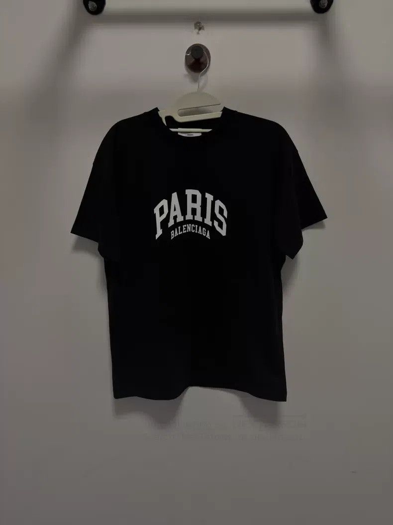Balenciaga Balenciaga Letter Logo Printed Round Neck T-Shirt Size XS / US 0-2 / IT 36-38 - 1 Thumbnail