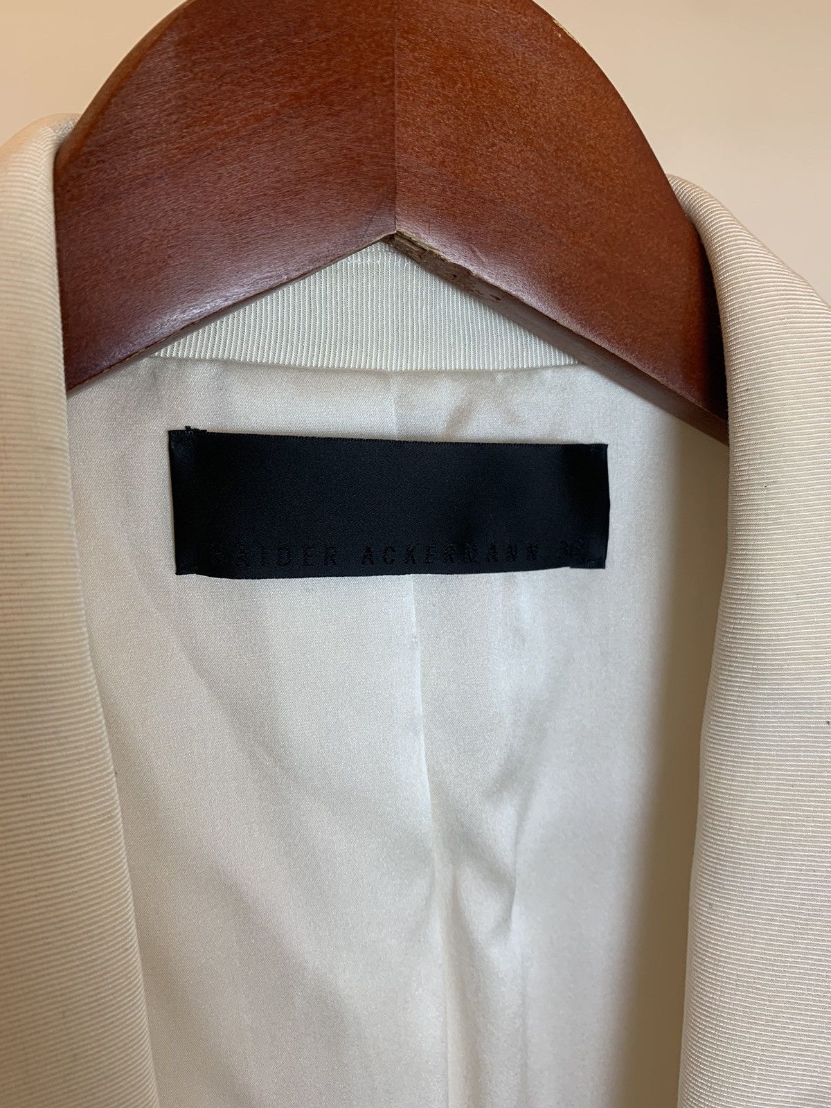 Haider Ackermann Haider Ackermann Ivory Silk Sample Blazer Size XS / US 0-2 / IT 36-38 - 5 Thumbnail