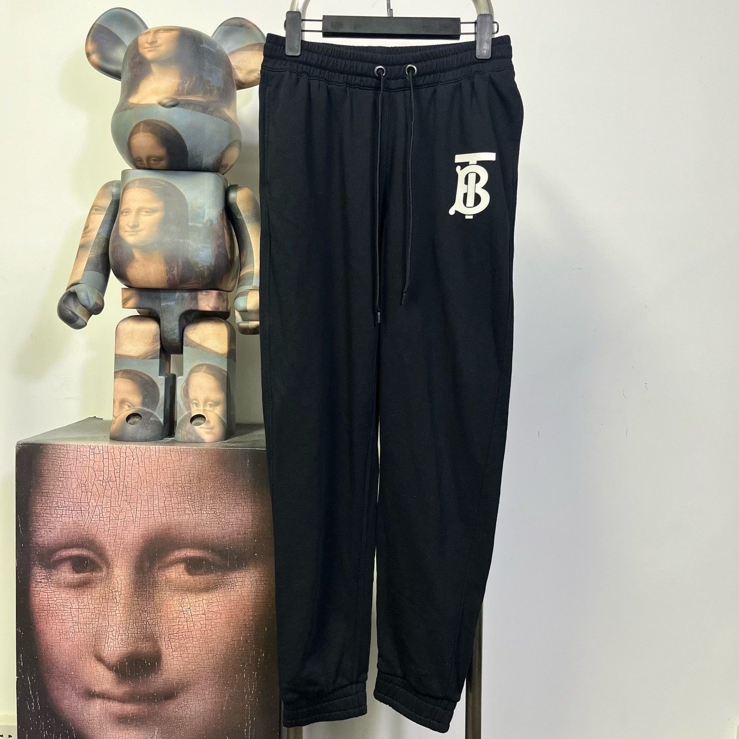 Burberry Burberry Pants 26 Women Size 26" / US 2 / IT 38 - 1 Thumbnail