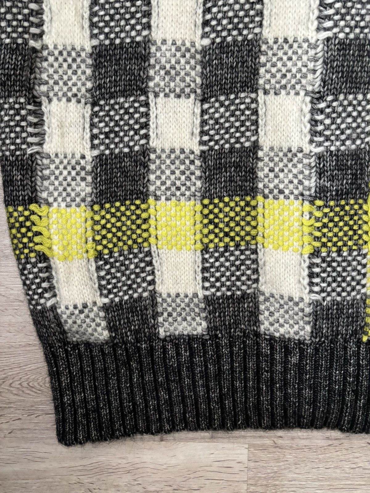 Alexander McQueen MCQ ALEXANDER MCQUEEN Checked knitted cardigan Size S / US 4 / IT 40 - 16 Thumbnail