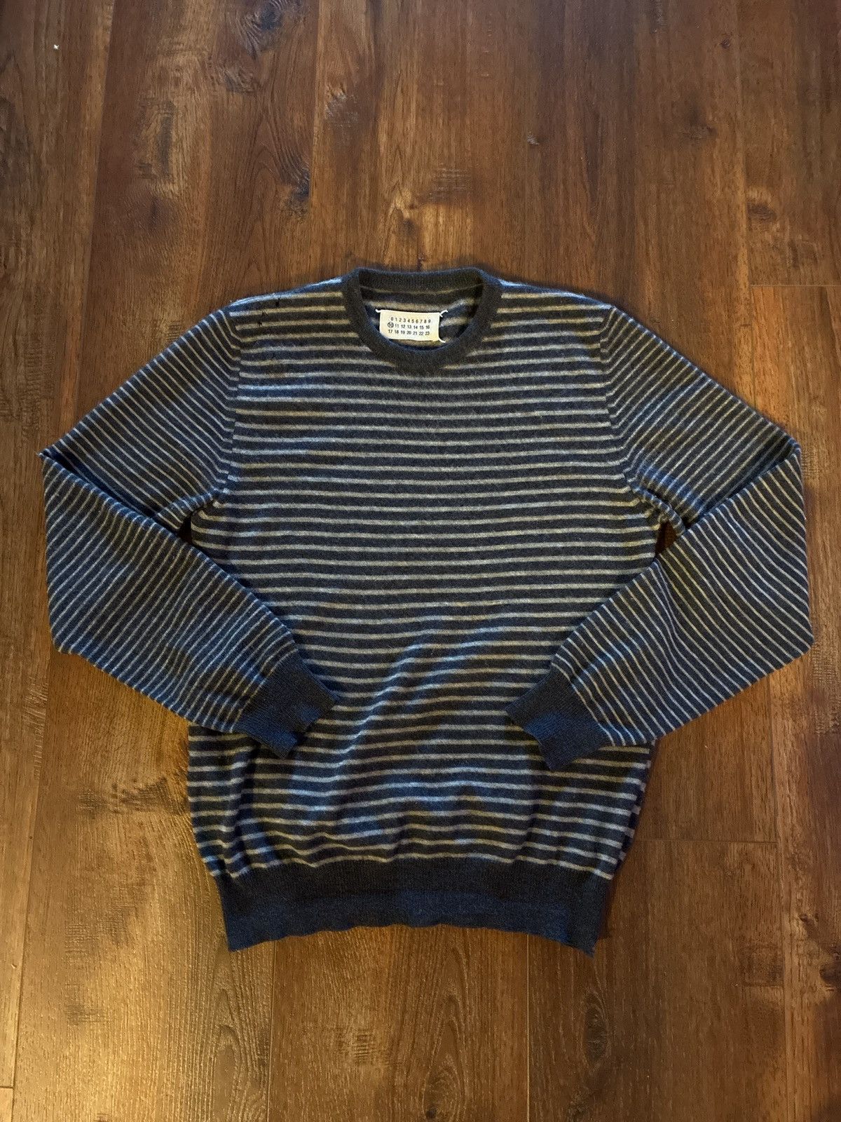 Maison Margiela 2002 Maison Margiela Horizontal Striped Sweater Size US S / EU 44-46 / 1 - 1 Thumbnail