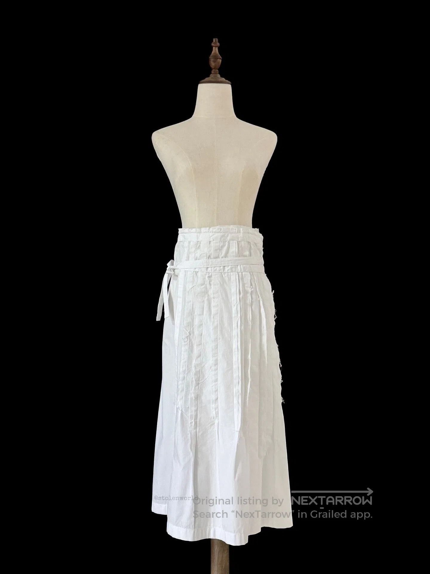 Comme des Garcons White Pleated Wrap Skirt by Comme des Garçons. Size 26" / US 2 / IT 38 - 5 Thumbnail