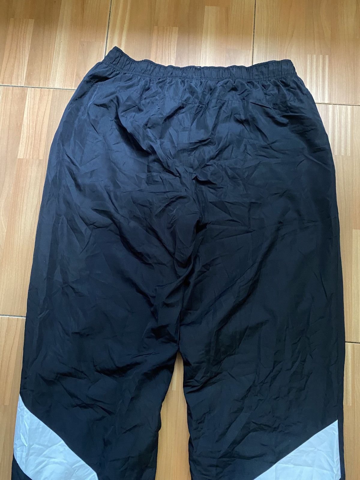 Nike Nike Dri- Fit black track pants small logo Size US 40 / EU 56 - 6 Thumbnail