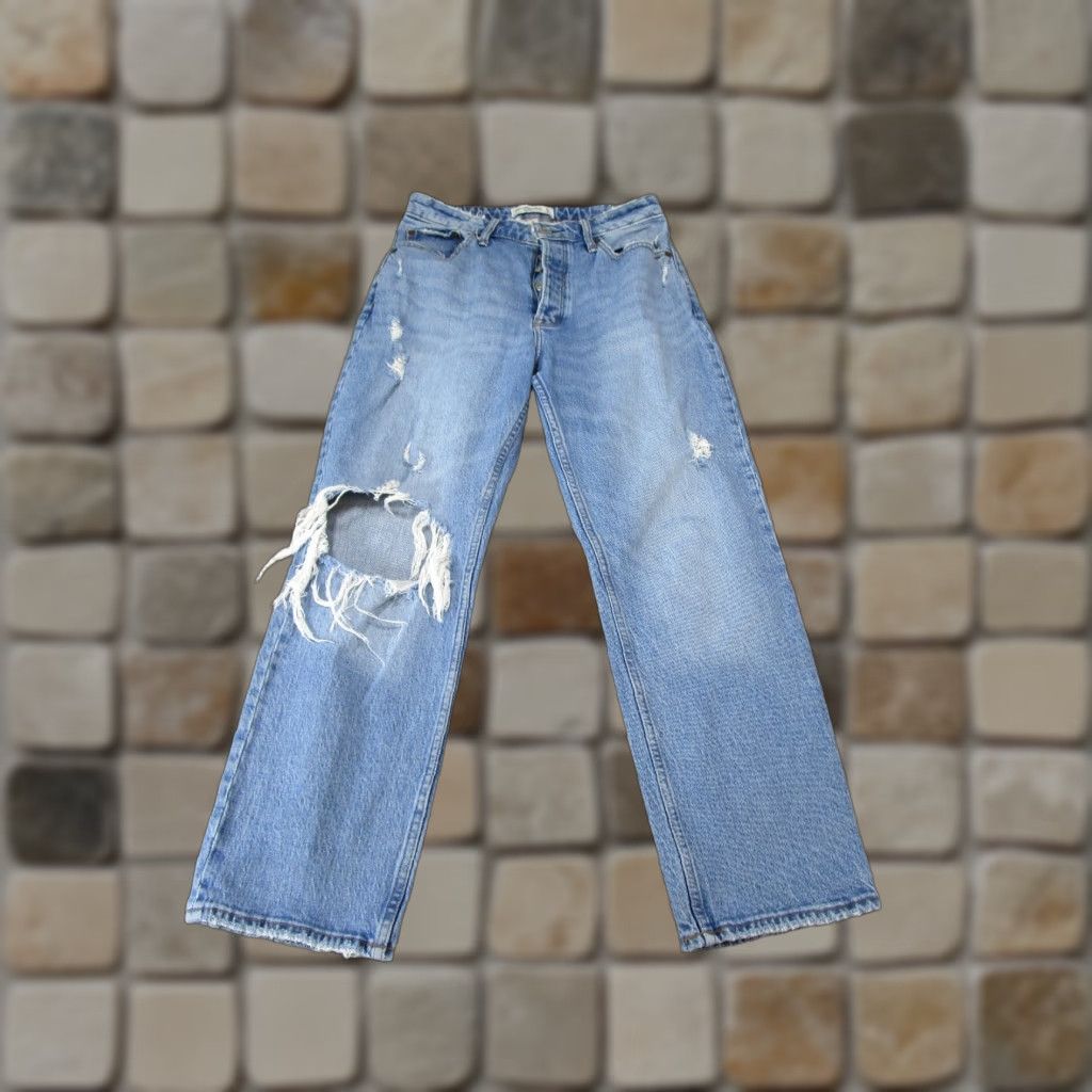 Abercrombie & Fitch Abercrombie & Fitch Jeans Womens 27P Petite The Dad High Rise Light Wash Denim Blue Straight 27P Womens Jeans Size 27" / US 4 / IT 40 - 1 Thumbnail