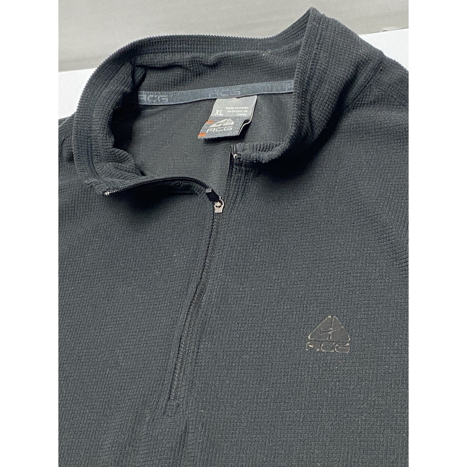 Nike Nike ACG 1/4 Zip Pullover Mens XL Black Waffle Knit Logo Size US XL / EU 56 / 4 - 1 Thumbnail