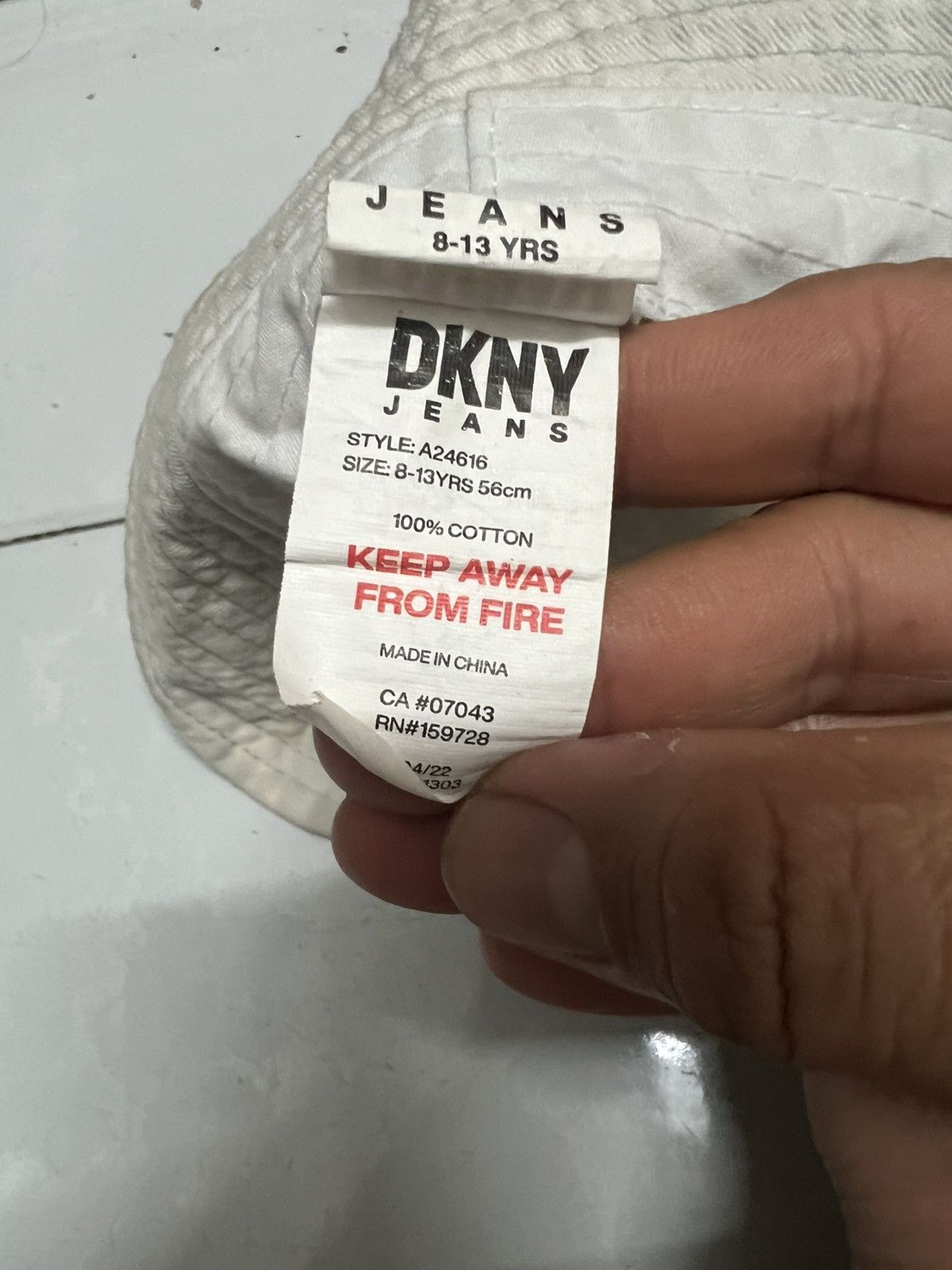 DKNY hats men spellout