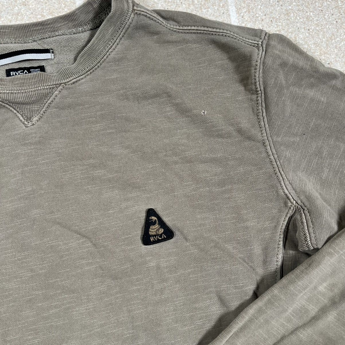 RVCA RVCA Crew Neck Sweater Gray Olive Chest Logo Long Sleeve Size US M / EU 48-50 / 2 - 2 Thumbnail