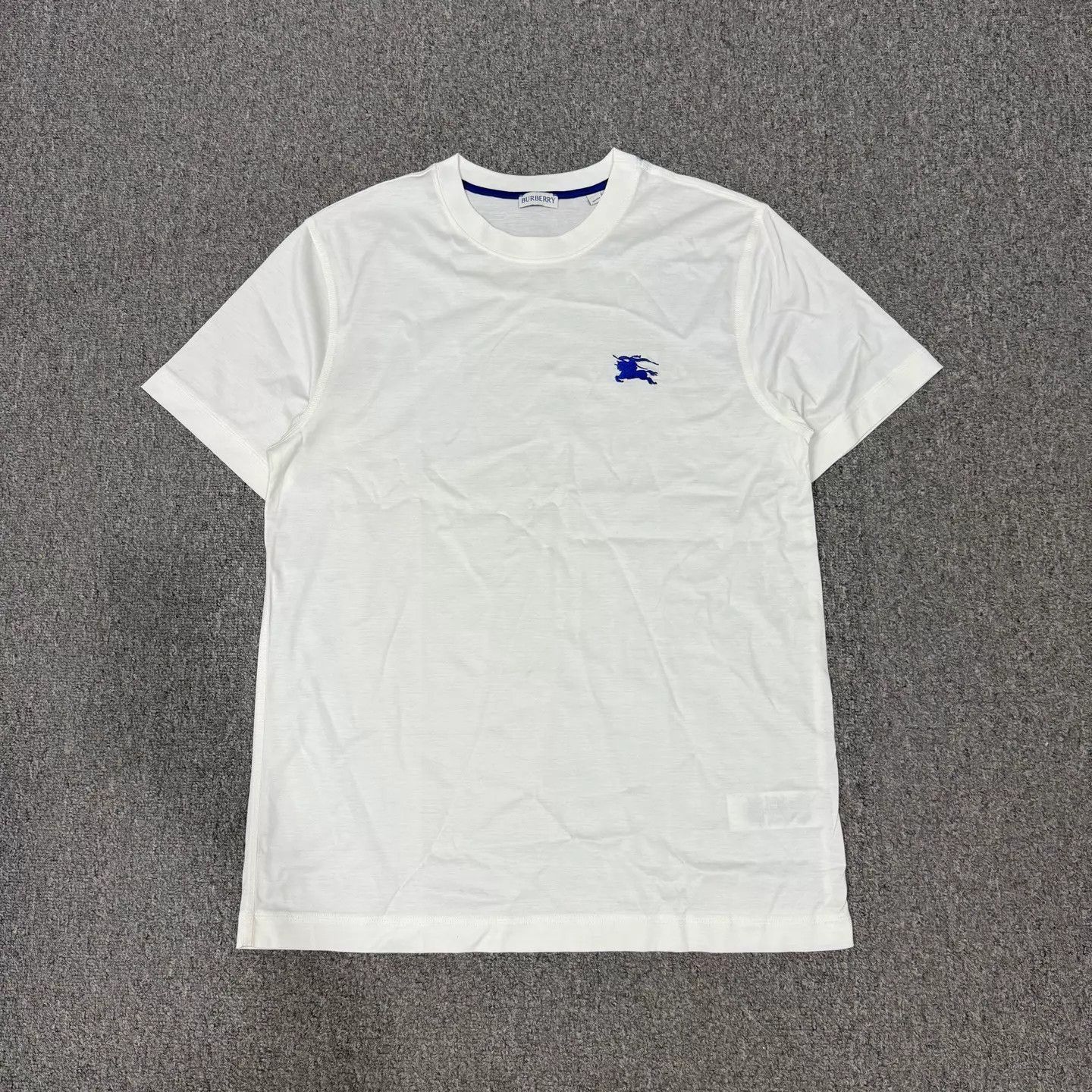 Burberry Burberry White Horseferry Logo Short Sleeve Tee L Size L / US 10 / IT 46 - 1 Thumbnail