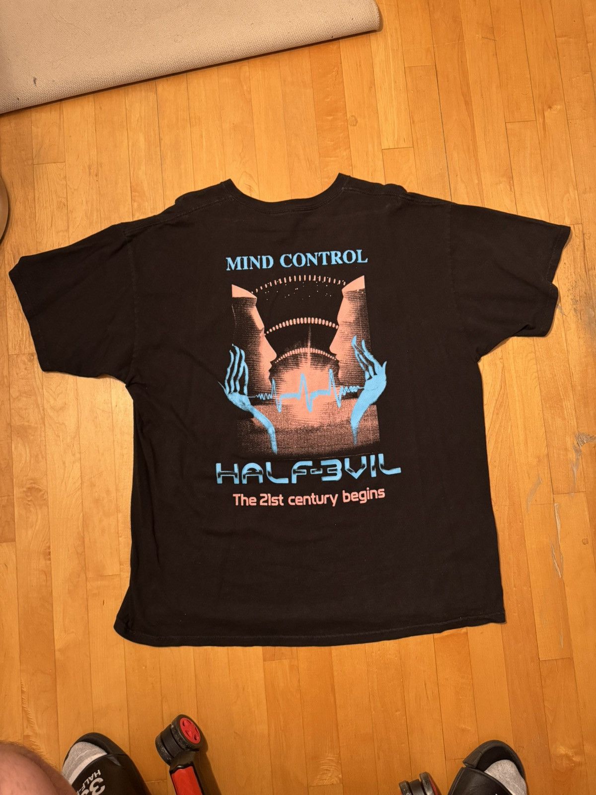 Half Evil Half Evil Graphic Tee Size US XXL / EU 58 / 5 - 2 Thumbnail