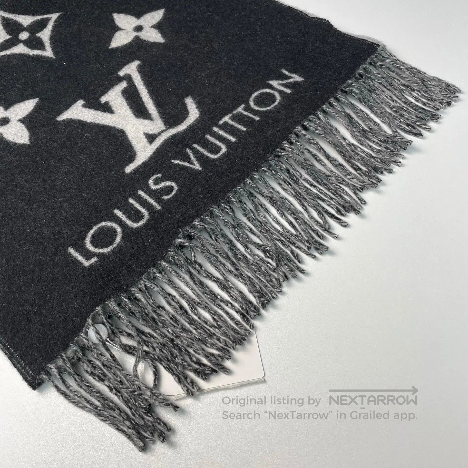 Louis Vuitton Louis Vuitton Black and Gray Printed Cashmere Double-sided Size ONE SIZE - 3 Thumbnail