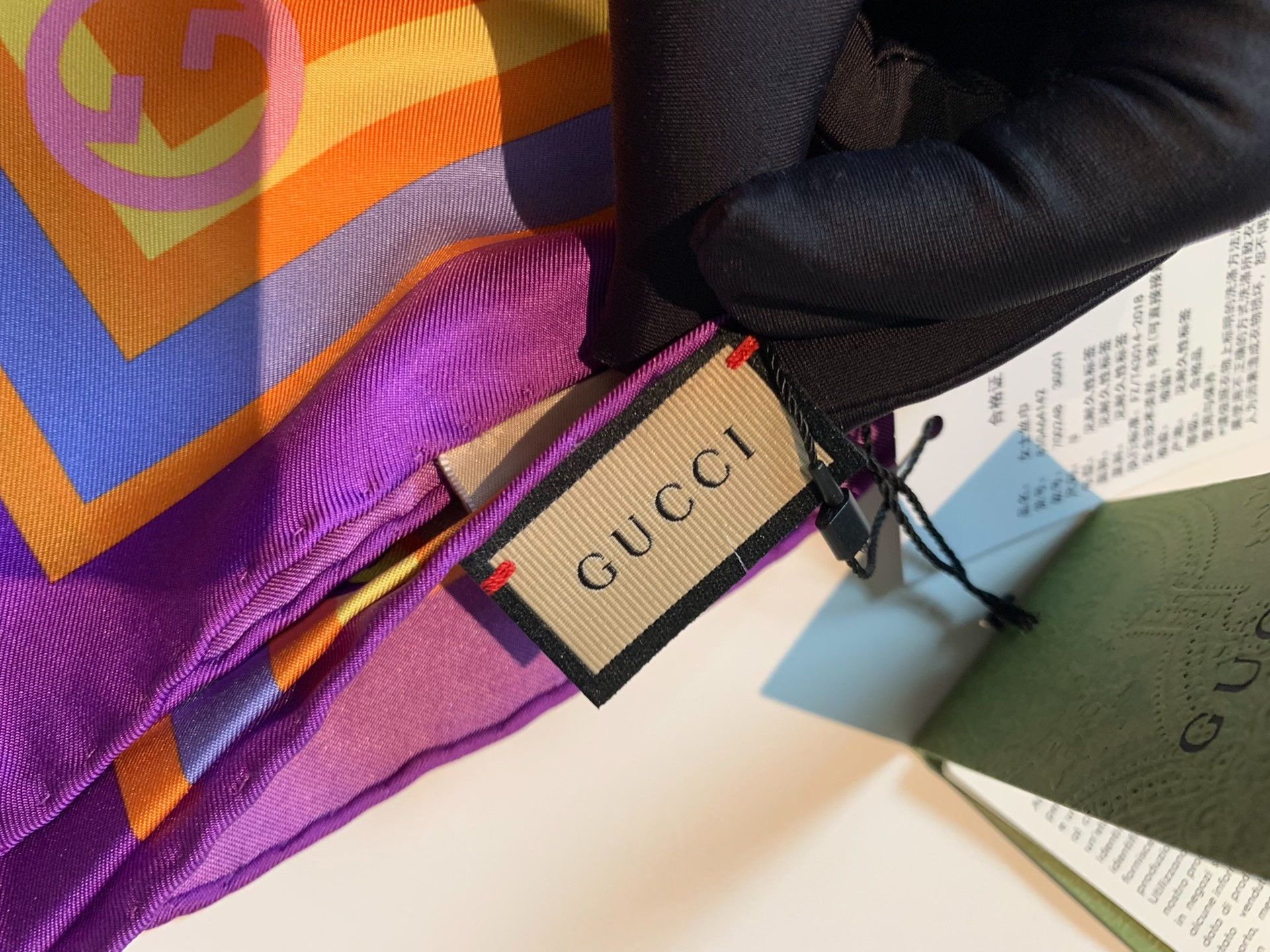 Gucci Gucci Brand New Women's Scarf 2501-Nextarrow Size ONE SIZE - 3 Thumbnail