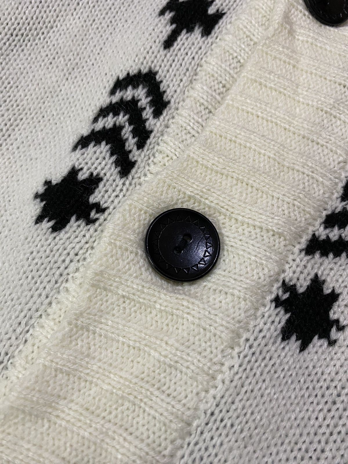 Designer × Issey Miyake × Japanese Brand Rare Tete Homme Issey Miyake Wool Navajo Cardigan Size US M / EU 48-50 / 2 - 7 Thumbnail