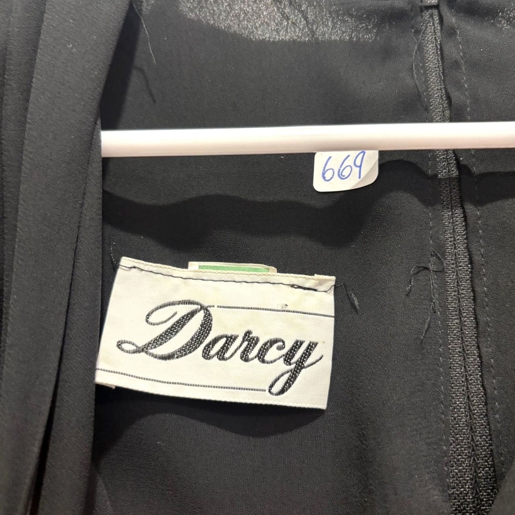 Vintage VINTAGE Darcy Black Cocktail Dress V-Neck Midi Ruched Waist Rhinestone Brooch Womens M Size M / US 6-8 / IT 42-44 - 3 Thumbnail