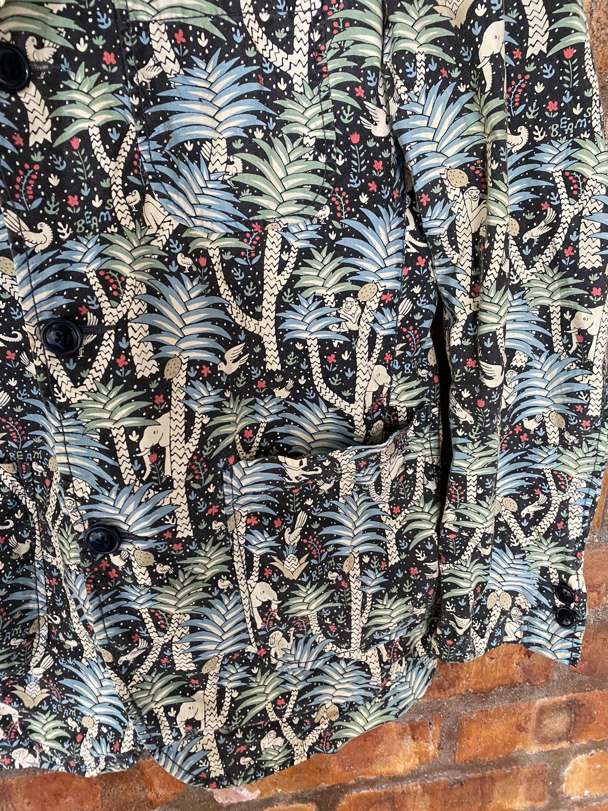 Beams Plus 2000s Beams Multi pop animal jungle print light jacket Size US S / EU 44-46 / 1 - 7 Thumbnail