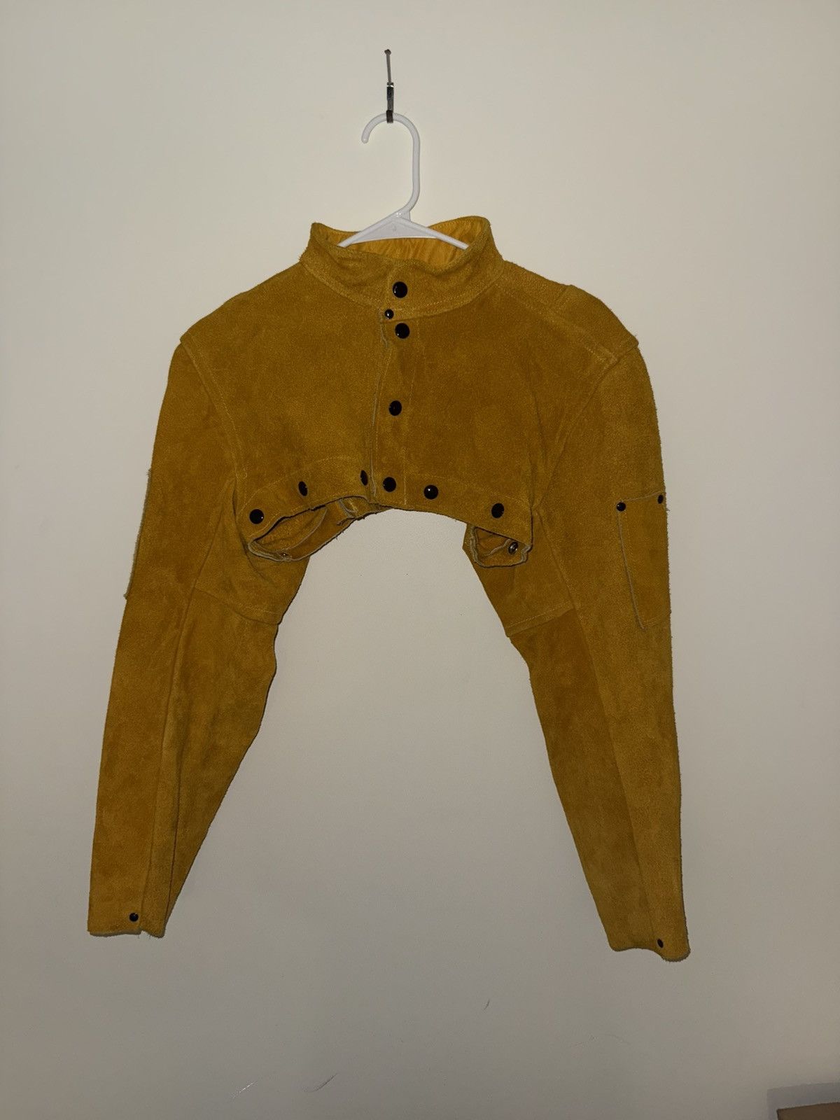Vlone vlone crop suede jacket Size US L / EU 52-54 / 3 - 1 Thumbnail