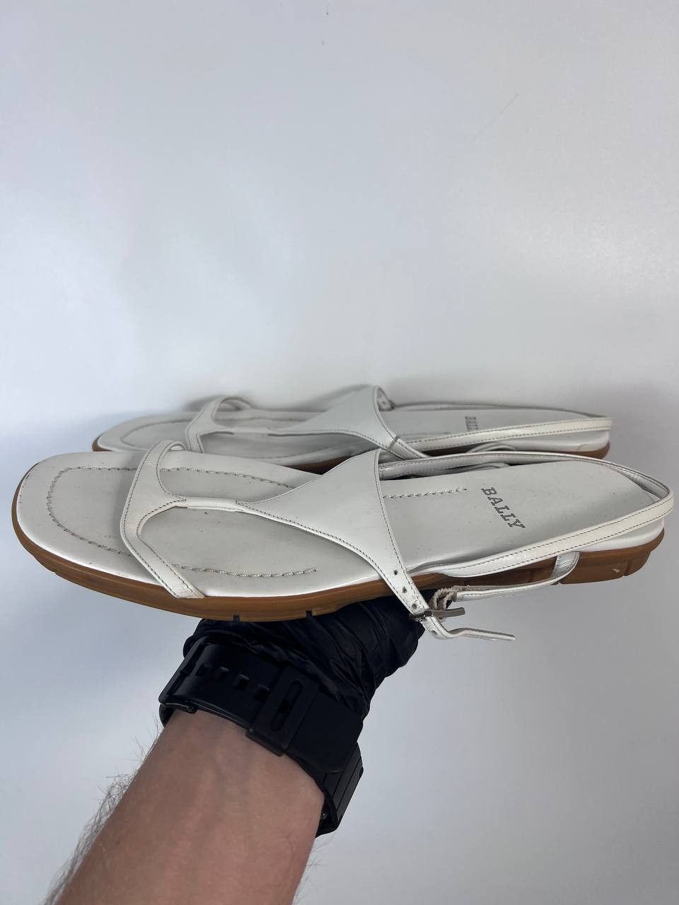 Bally Bally Patrai White Leather Sandals Flats EU 37 Silver Size US 6.5 / IT 36.5 - 2 Thumbnail