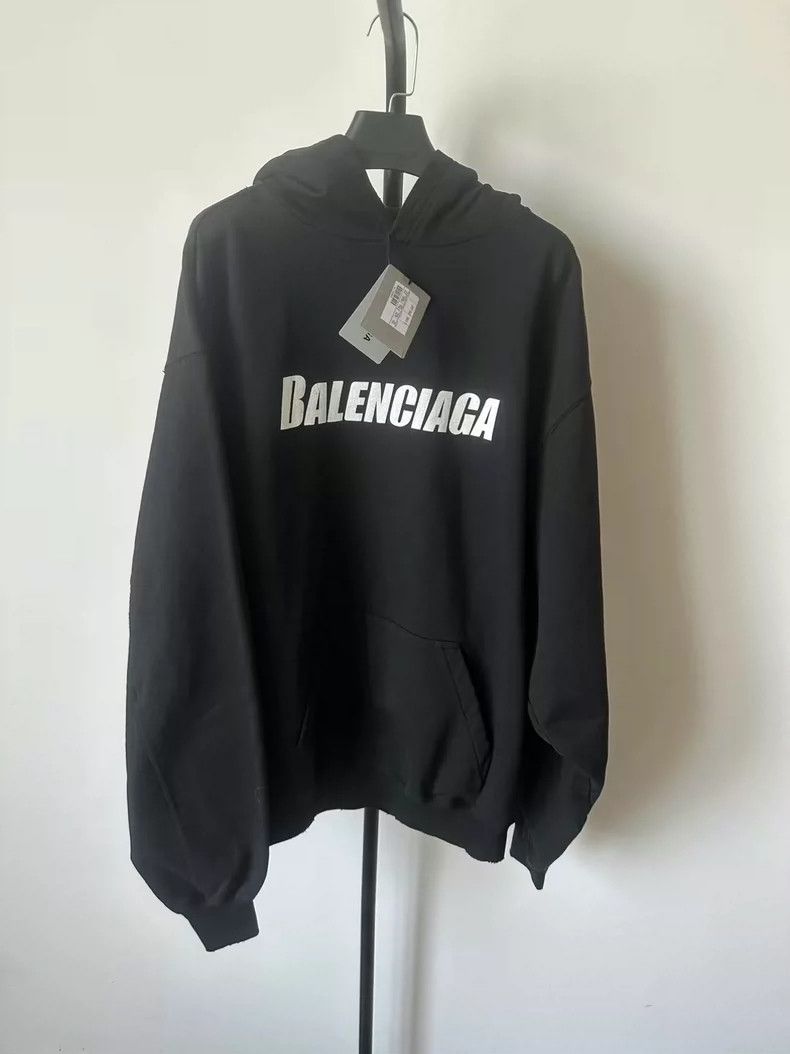 Balenciaga Balenciaga Letter Printed Hooded Long Sleeve Sweatshirt Lo Size US XXS / EU 40 - 1 Thumbnail